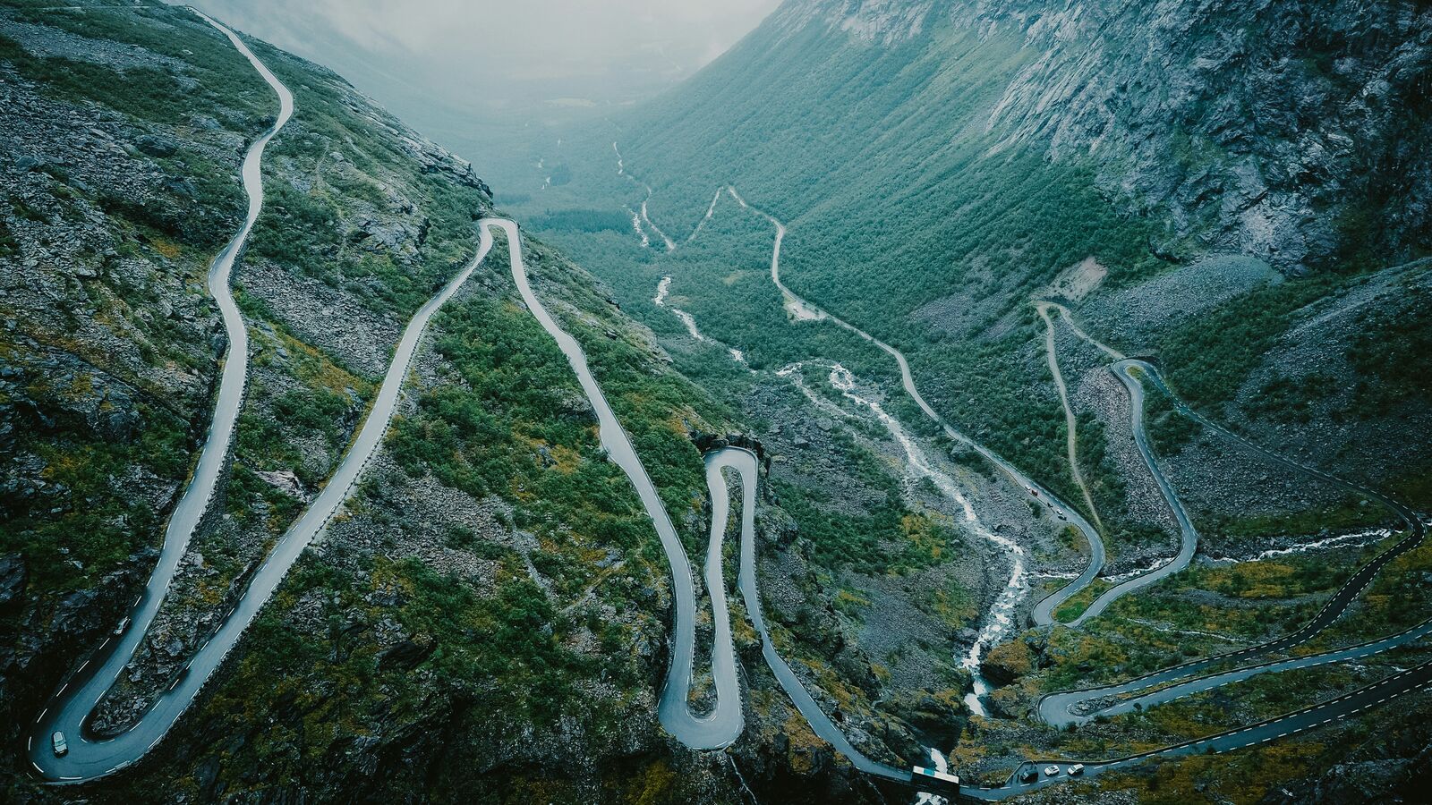 Trollstigen Mountain Pass Scenic Drive scenic driving route in Norway — photo 2
